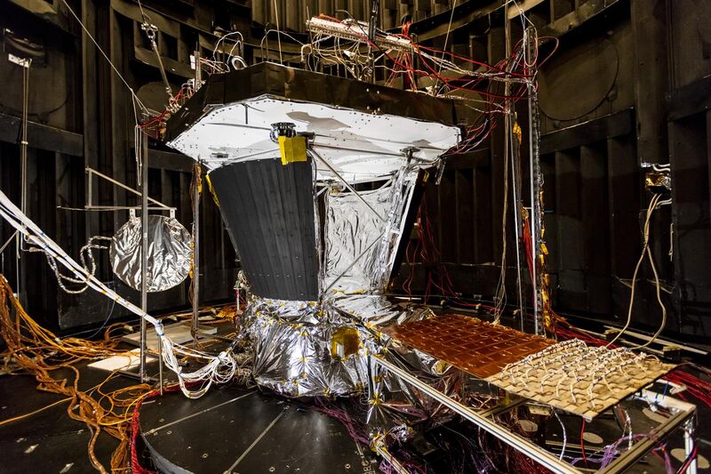 File:Thermal testing of the solar array cooling system for the Parker Solar Probe.jpg