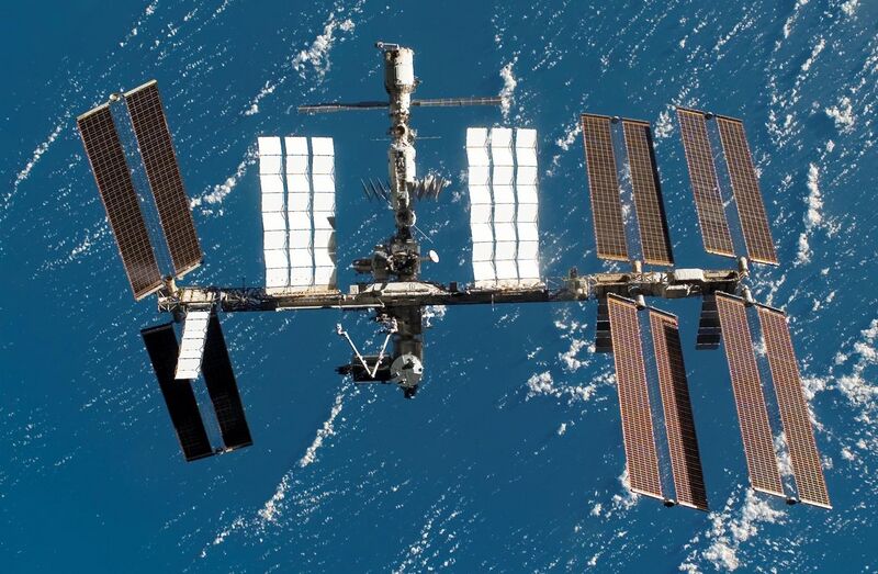 File:ISS after STS-123 in March 2008 cropped.jpg
