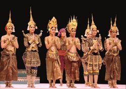 Royal Ballet Camboda Apsara Mera.jpg