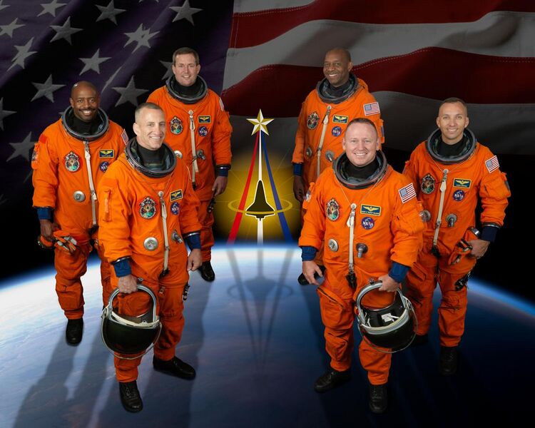 File:STS-129 Crewphoto.jpg