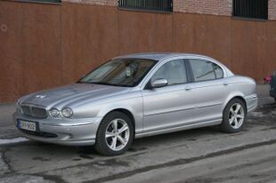 2007 Jaguar X-Type (1).jpg