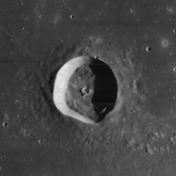 Flamsteed crater 4143 h3.jpg