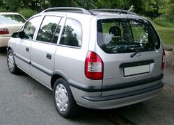 Opel Zafira rear 20080811.jpg