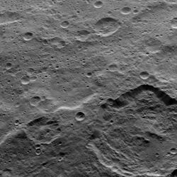 PIA20143-Ceres-DwarfPlanet-Dawn-3rdMapOrbit-HAMO-image80-20151018.jpg