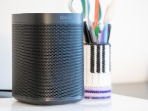 Sonos One Speaker (49671374307).jpg