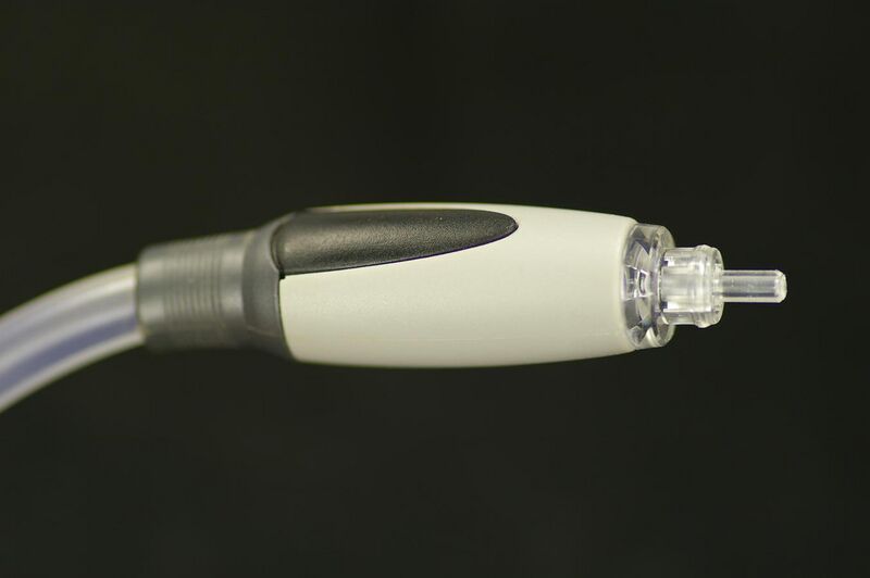 File:TOS LINK clear cable.jpg