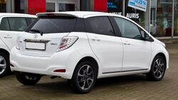 Toyota Yaris 1.33 Dual VVT-i Trend (XP130) – Heckansicht, 3. März 2013, Ratingen.jpg