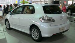 2006 Toyota Blade 02.jpg