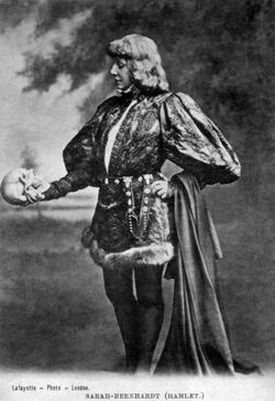 Bernhardt Hamlet2.jpg