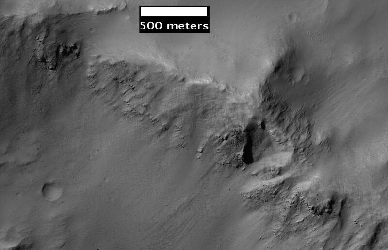 File:Layers near crater rim.JPG