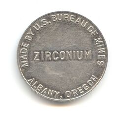 Zirconio medalla.jpg