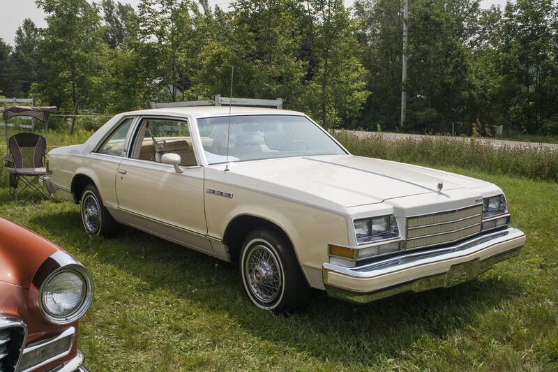 File:1979 Buick LeSabre Coupe Front.jpg