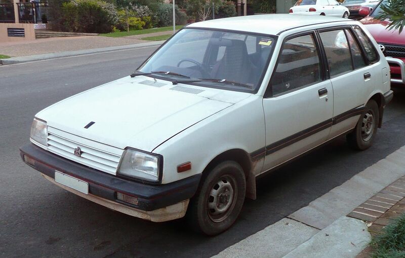 File:1985-1986 Holden MB Barina hatchback 01.jpg