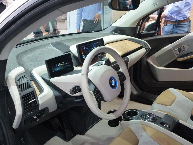 File:BMW-i3-Dashboard.JPG