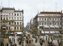 Berlin Unter den Linden Victoria Hotel um 1900.jpg