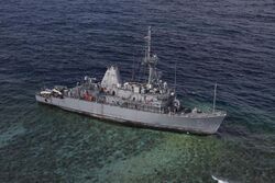 USS Guardian aground in January 2013.jpg