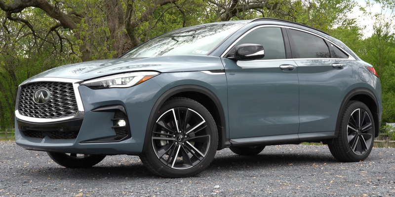 File:2022 Infiniti QX55 (United States) front view 02.png