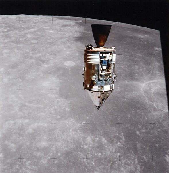 File:Apollo 15 CSM Endeavour during rendezvous.jpg