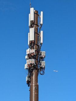 Communications tower - 20231112.jpg