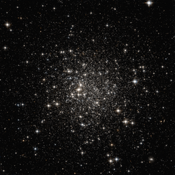 NGC 6426 HST 11586 R814B606.png