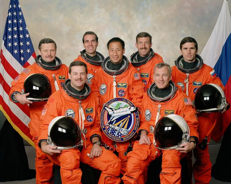 File:STS-106 crew.jpg