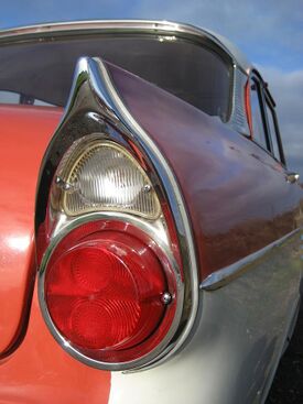 FORD Taunus 17M P2 deLuxe Tail fin.jpg