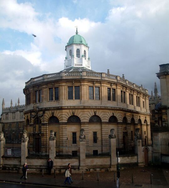 File:Sheldonian Theatre Oxford.jpg
