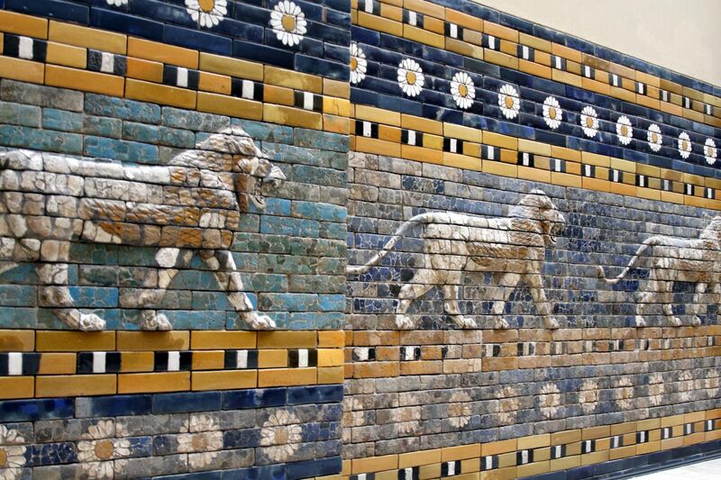 File:Striding lions - Processional Way of Babylon - Pergamonmuseum - Berlin - Germany 2017.jpg