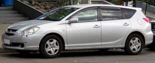 Toyota Caldina 1.8 X 2003 (cropped).jpg