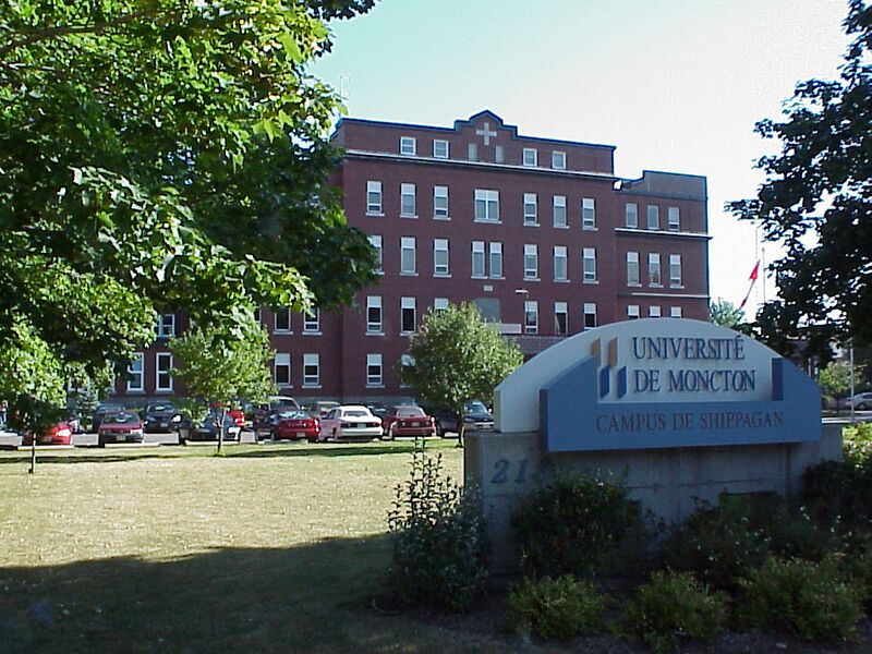 File:Université de Moncton Campus de Shippagan 1.JPG