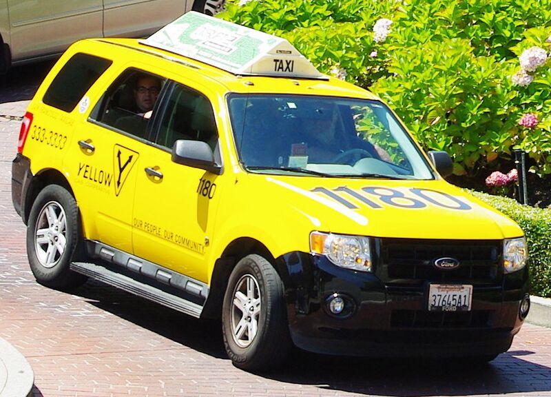 File:Ford Escape Hybrid (Lombard Street with a Taxi (cropped)).JPG
