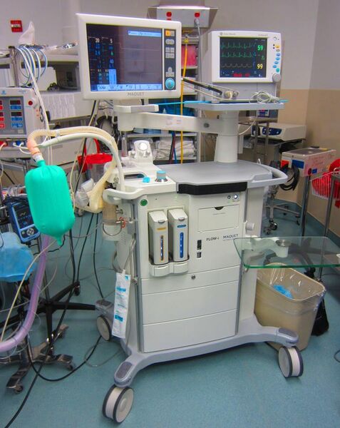 File:Maquet Flow-I anesthesia machine.jpg