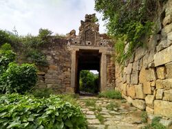Nidugal Fort Entrance.jpg