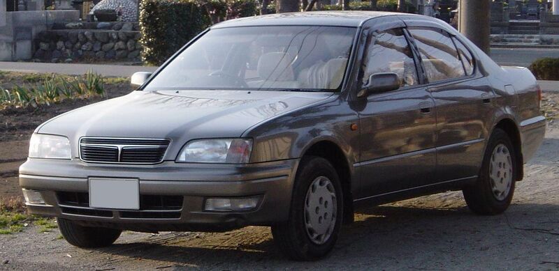 File:1994-1998 Toyota Camry V40.jpg
