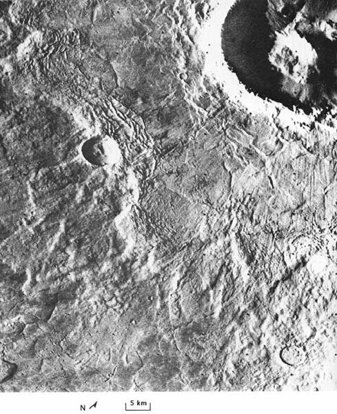 File:Detail of Arandas crater ejecta p78.jpg
