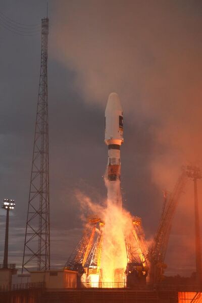 File:Galileo launch on Soyuz, 21 Oct 2011 (6266227357).jpg