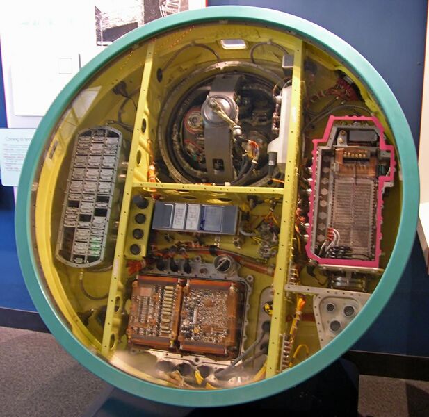 File:Minuteman guidance computer (1).jpg