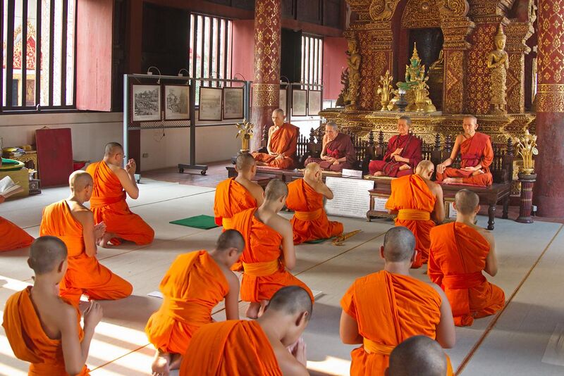 File:Monks in Wat Phra Singh - Chiang Mai.jpg