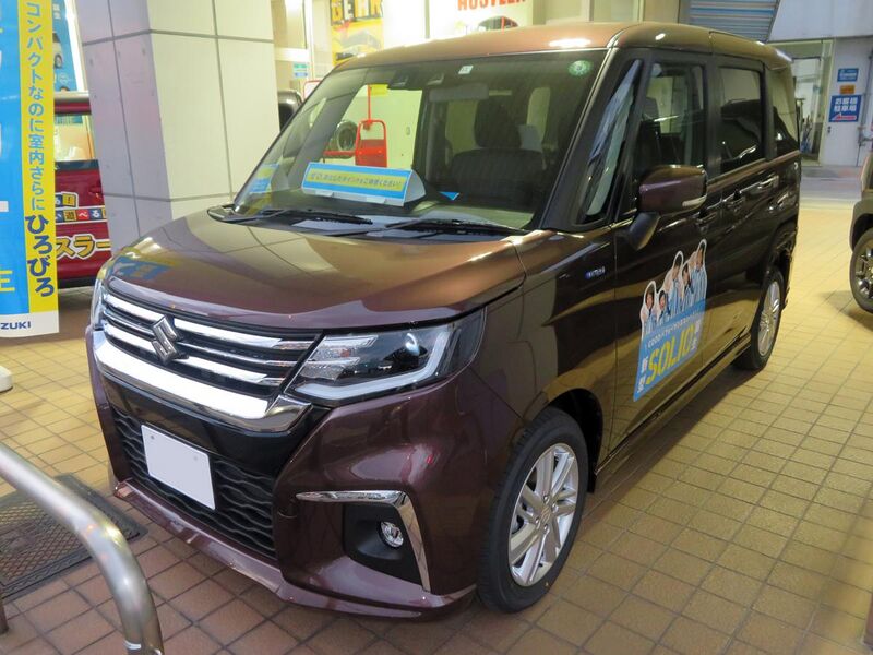 File:Suzuki SOLIO HYBRID MZ 2WD (5AA-MA37S-FBZB-JM) front.jpg
