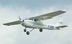 Cessna 150M (cropped).jpg