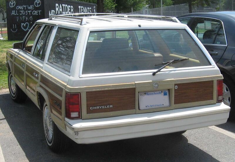 File:Chrysler Town and Country wagon.jpg