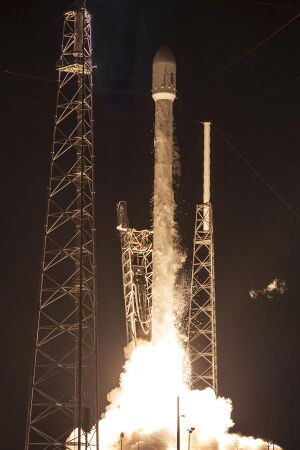 Launch of Falcon 9 carrying ASIASAT 6 (16233828644).jpg