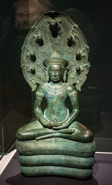 File:Naga-enthroned Buddha - Beyond Angkor - Cleveland Museum of Art (40887945882).jpg