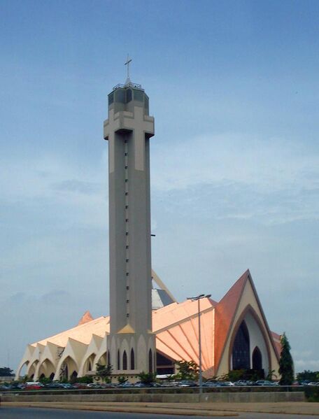 File:Catedral Nacional em Abuja, Nigéria.jpg
