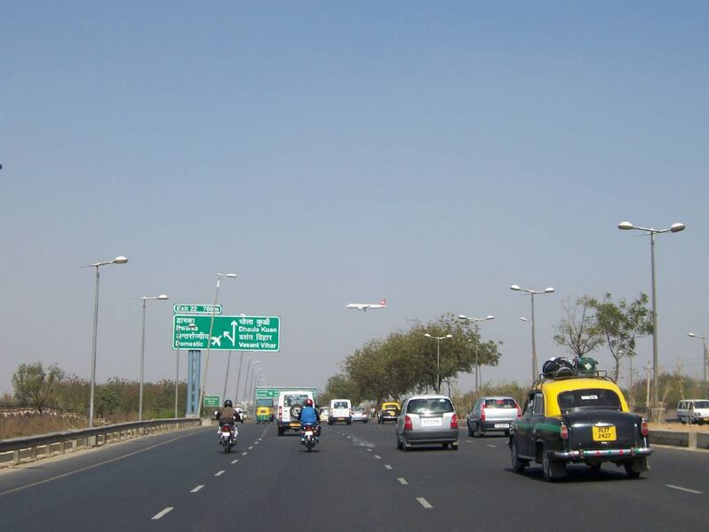 File:Delhi-Gurgaon Expressway.jpg