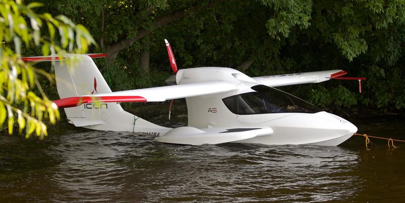 File:Icon A5 in the water.jpg