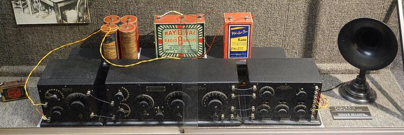 File:Paragon RA-10 Radio Receiver, 1920 - National Electronics Museum - DSC00230.JPG