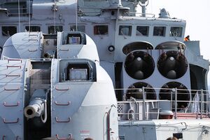 Постоянная группировка ВМФ России в Средиземном море обеспечивает противовоздушную оборону над территории Сирии (15).jpg