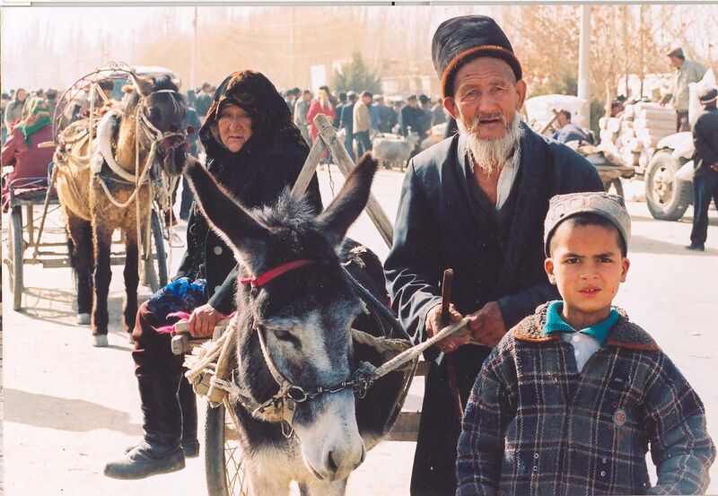 File:Uyghur-elders-sunday-market-Kashgar.jpg