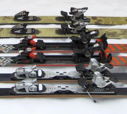 Alpine ski bindings 01.jpg